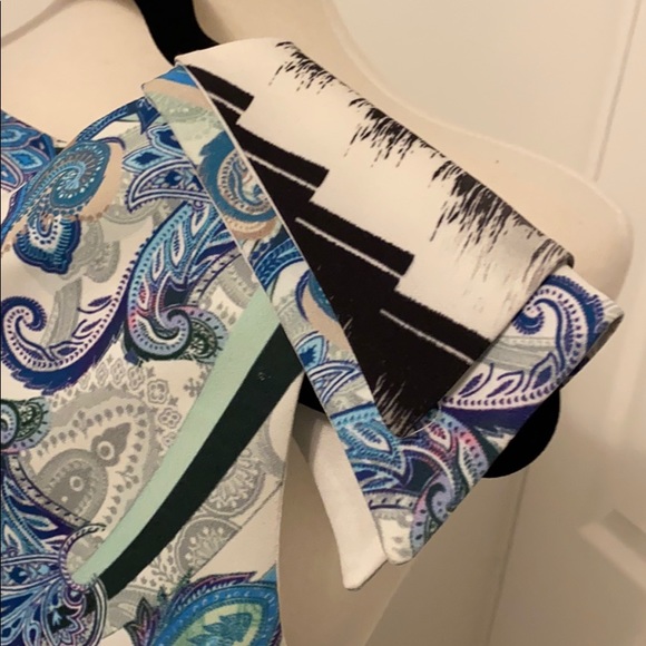 Evening dress with rhinestones - Picture 5 of 8